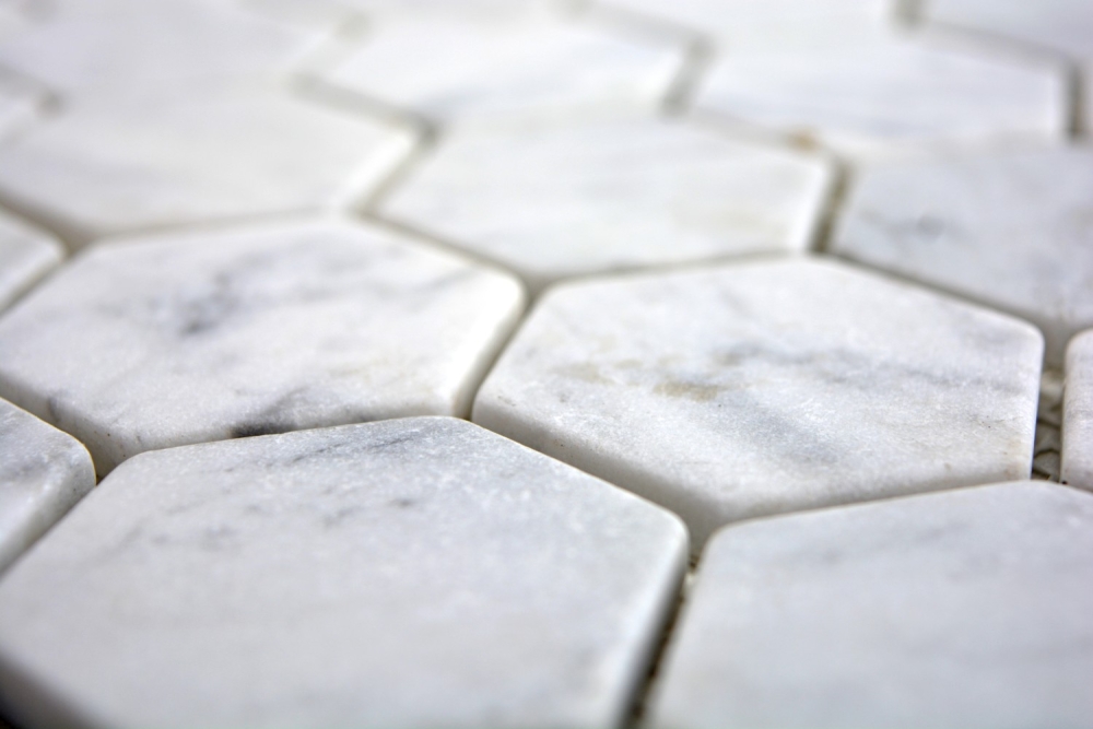 Hexagonale Mosaik Naturstein Fliese Marmor weiß grau Carrara 44-0103