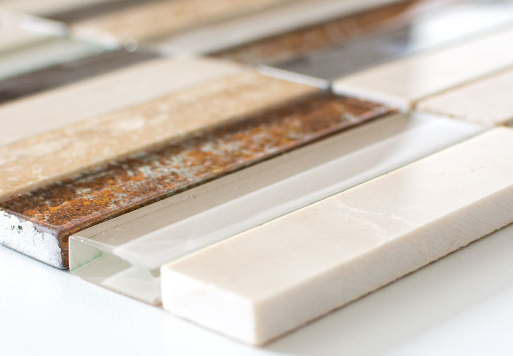 Mosaique rectangle mosaique de verre pierre mix acier beige mix translucide inox aspect croise brillant