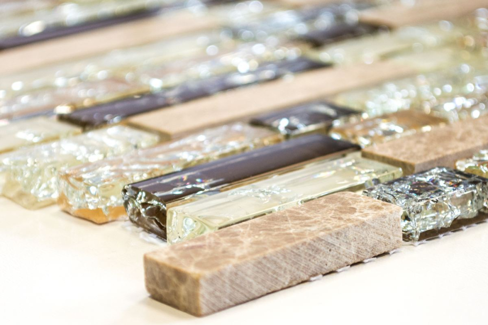 Mosaique composite Mosaique de verre Pierre mix emperador clair Mix translucide Aspect de la maconnerie beige clair brillant