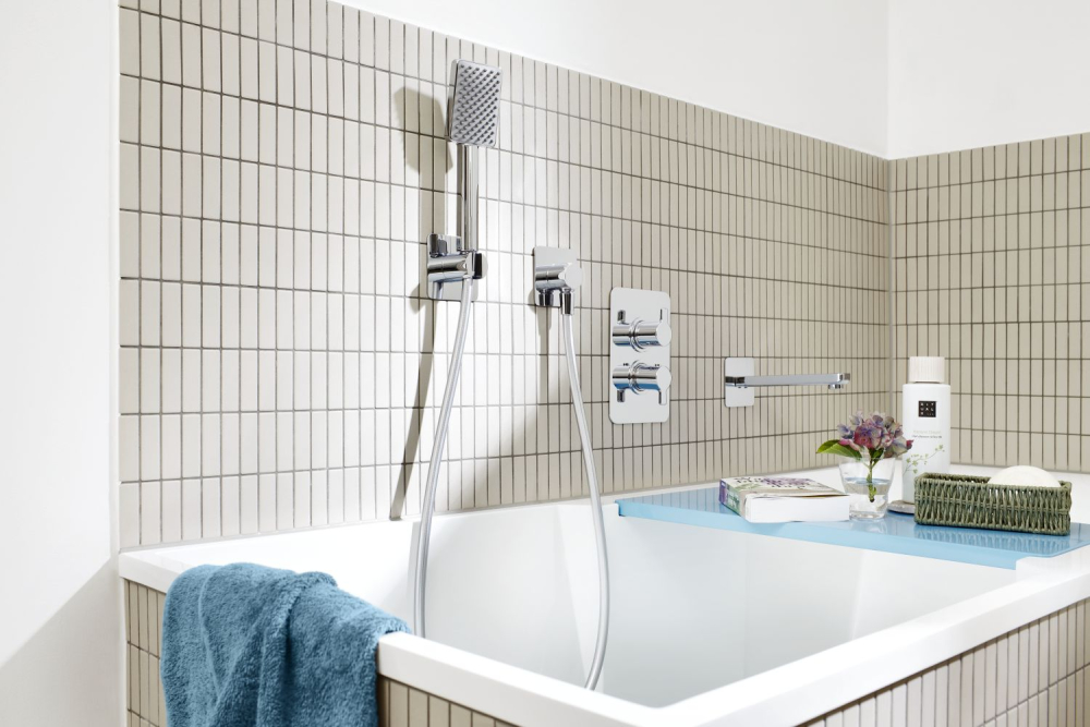Piezas de mosaico lisas de ceramica sin esmaltar de color beige claro con aspecto de aglomerante cruzado mate R10