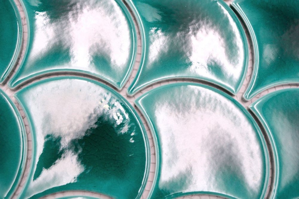 Keramik Mosaikfliese Fächer Fischschuppen uni dunkelblau ice crackled Style - Kopie