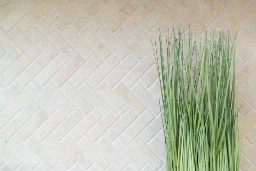 Mosaik Fischgrät Steinoptik hellbeige Keramik Fischgrätoptik matt