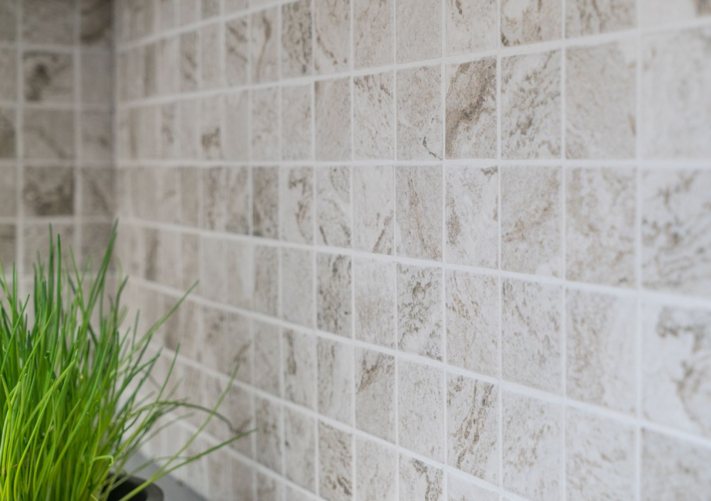 Mosaik Quadrat Steinoptik Struktur hellgrau Keramik matt