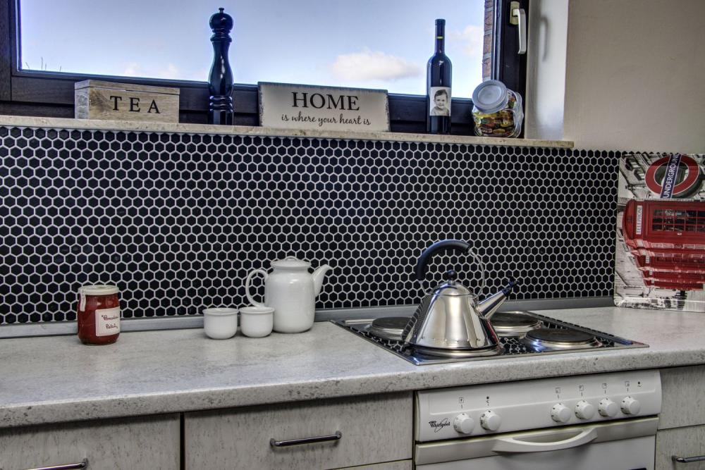 Mosaik Hexagon uni schwarz matt Keramik Hexagonoptik R9