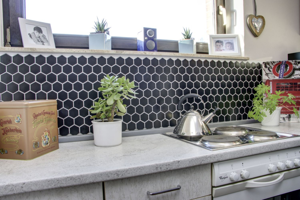 Mosaik Hexagon uni schwarz glänzend Keramik Hexagonoptik
