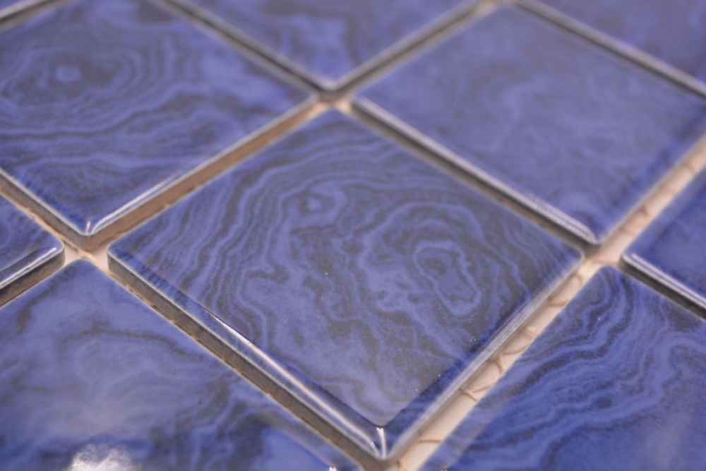 Keramik Mosaikfliese kobaltblau hellblau Schlieren