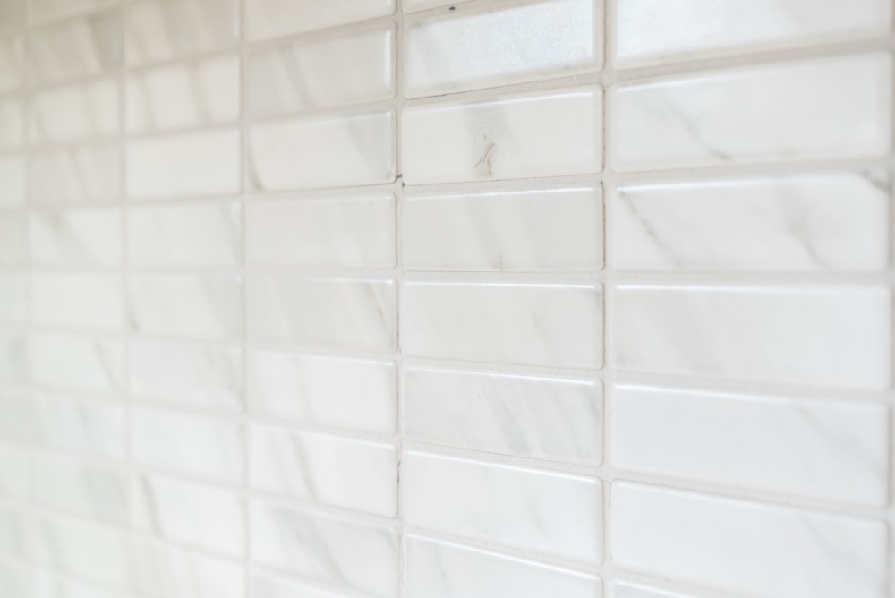 Mosaik Stäbchen Steinoptik weiß Keramik matt