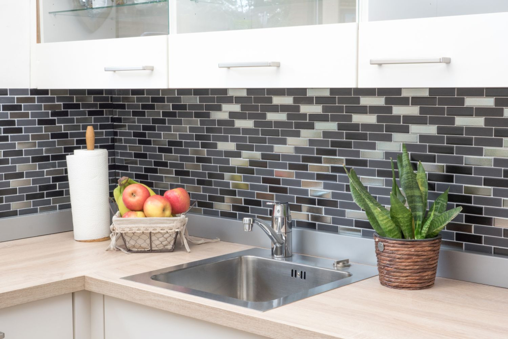 Mosaikfliesen Materialmix-Mosaik schwarz anthrazit silber Stäbchen Keramik
