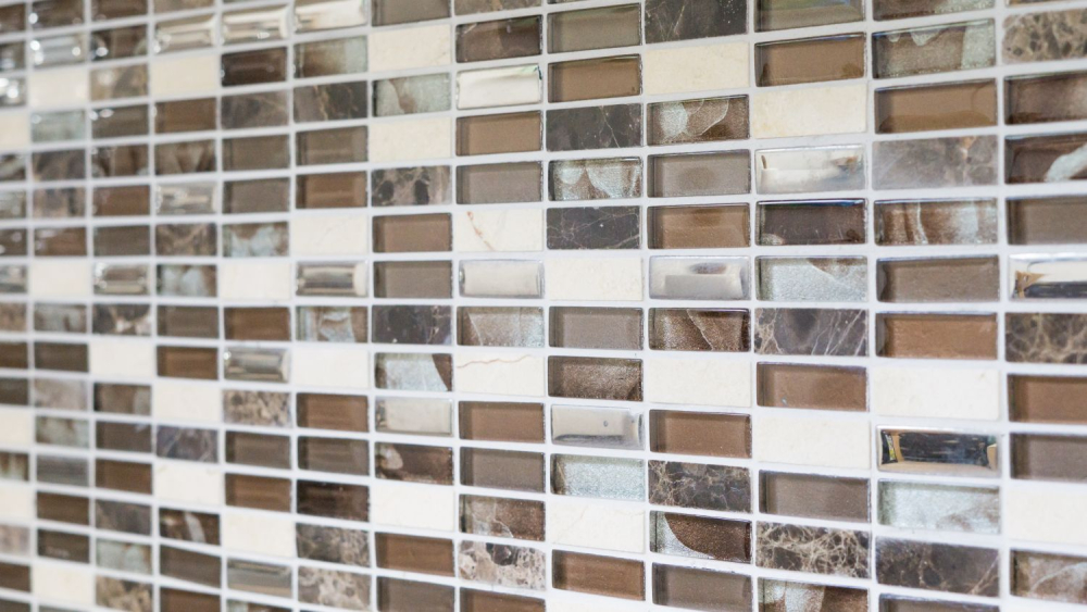 Mosaico rectangulo de vidrio mosaico de piedra mezcla marron translucido cruzado mirada de plata brillante