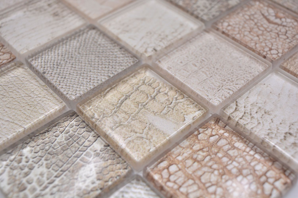 Mosaico cuadrado de vidrio mosaico de vida silvestre de color beige translucido mirada vida silvestre brillante