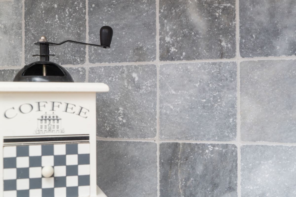 Carreau Bardiglio Antique Marble Marbre gris clair mat C