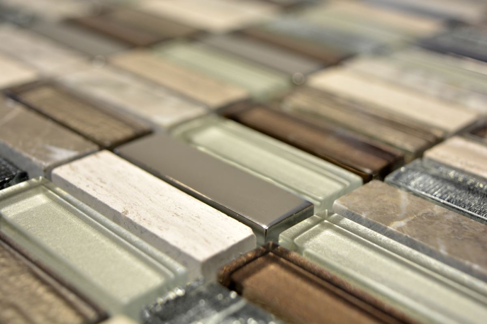 Mosaique rectangle mosaique de verre pierre mix brun clair mix translucide aspect croise argent gris brillant