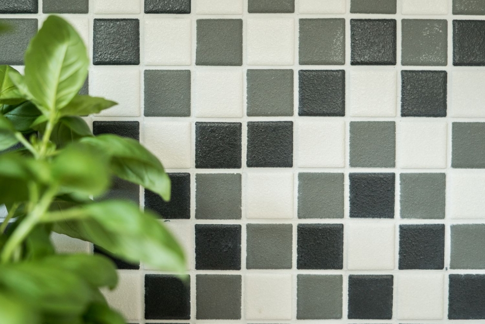 Mosaique Carre mix noir blanc metal Ceramique mat R10B