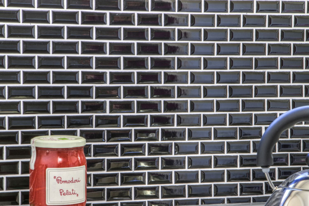 Mosaico Brick Bond Diamond negro liso ceramica metro look glossy
