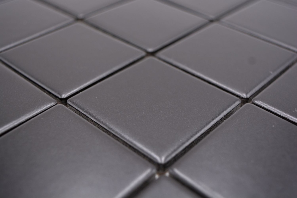 Mosaico quadrato in ceramica nera opaca