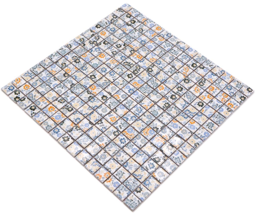 Mosaico cuadrado de flores de primavera de ceramica flor mirada mezcla de flores blancas brillantes