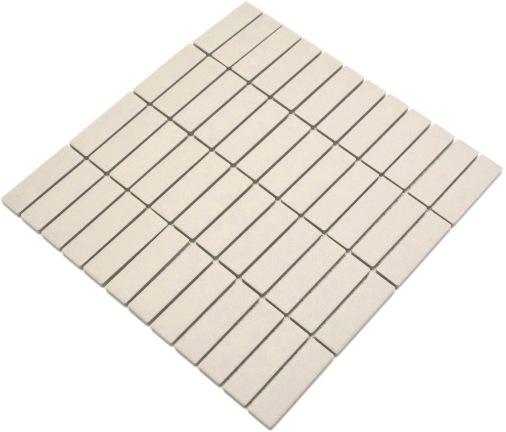 Piezas de mosaico lisas de ceramica sin esmaltar de color beige claro con aspecto de aglomerante cruzado mate R10