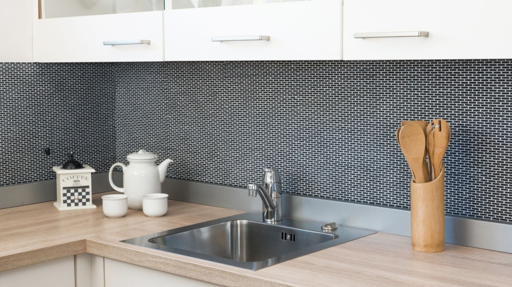 Mosaik Brick Enamel schwarz matt ECO GLAS Mauerverbandoptik