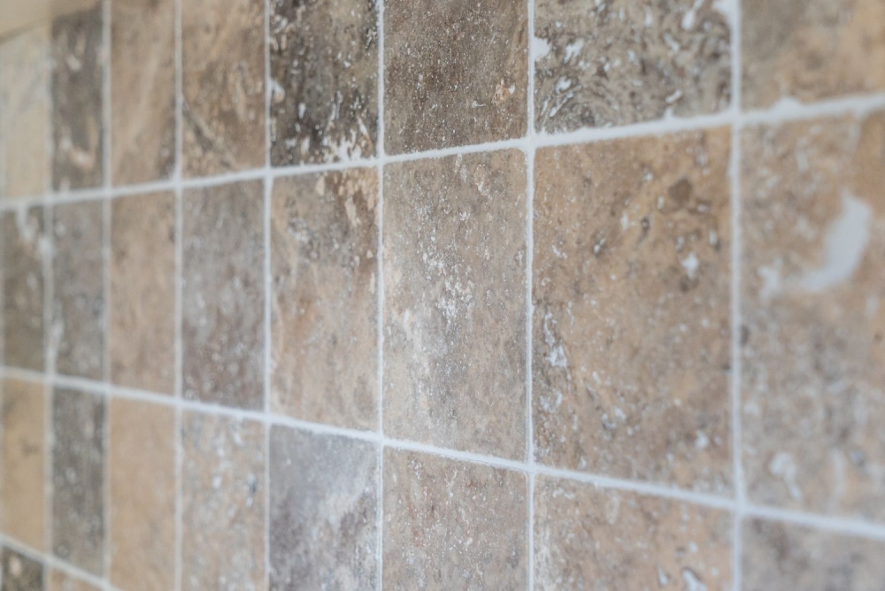 Piastrella di travertino antico argento bianco alluminio grigio opaco R9C