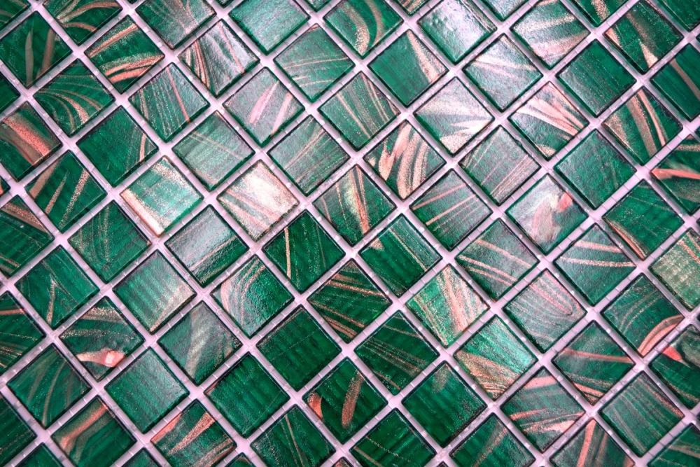 Azulejo de mosaico de vidrio, verde ópalo con iridiscencia cobriza