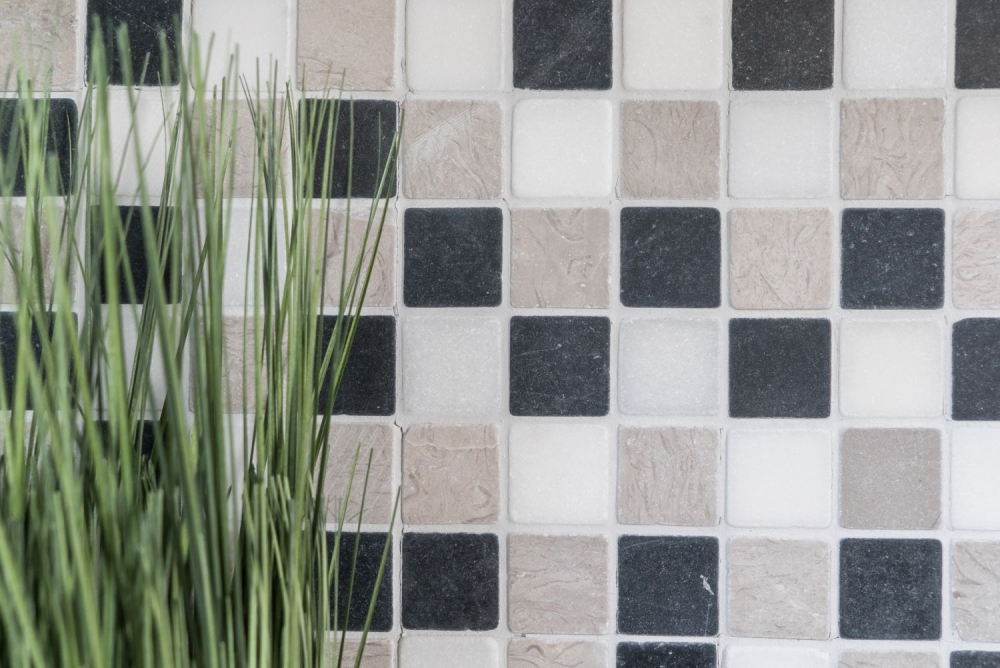 Mosaico cuadrado mezcla de marmol Botticino Gris Nero beige gris negro mate