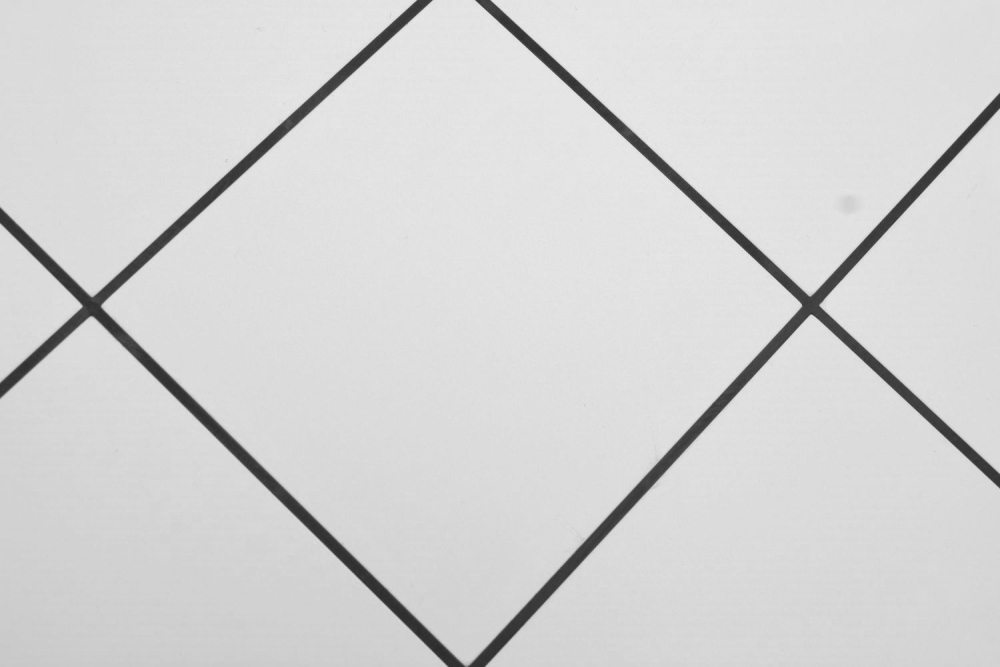 Selbstklebende Mosaikmatte Metall weiße Fliesenoptik mit schwarzer Fuge