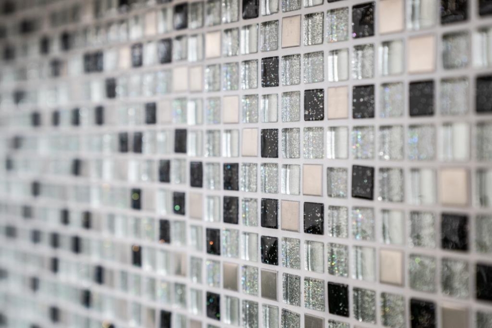 Mosaico cuadrado vidrio mosaico acero mezcla plata negro mezcla translucido acero inoxidable brillante