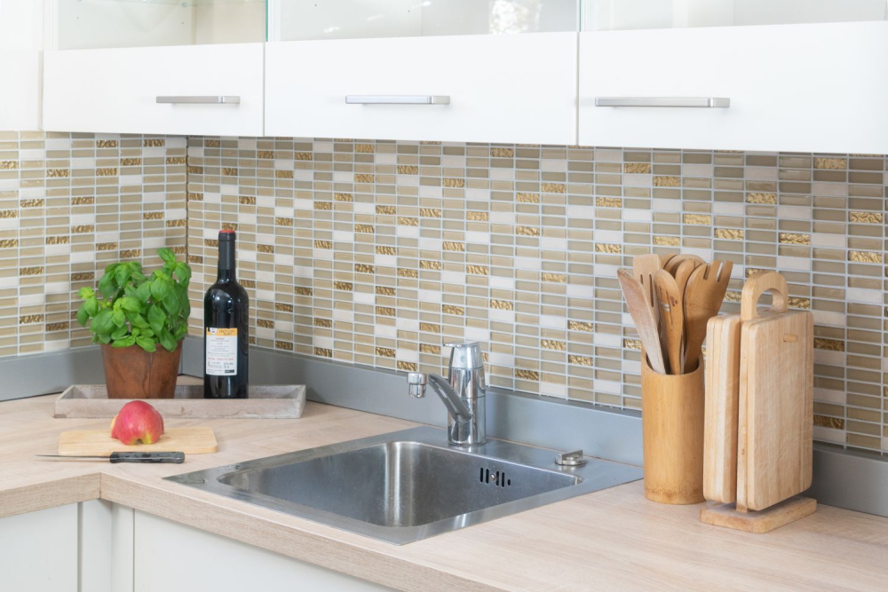 Mosaik Stäbchen Glasmosaik Stein mix weiß matt gold Mix Transluzent Kreuzverbandoptik glänzend