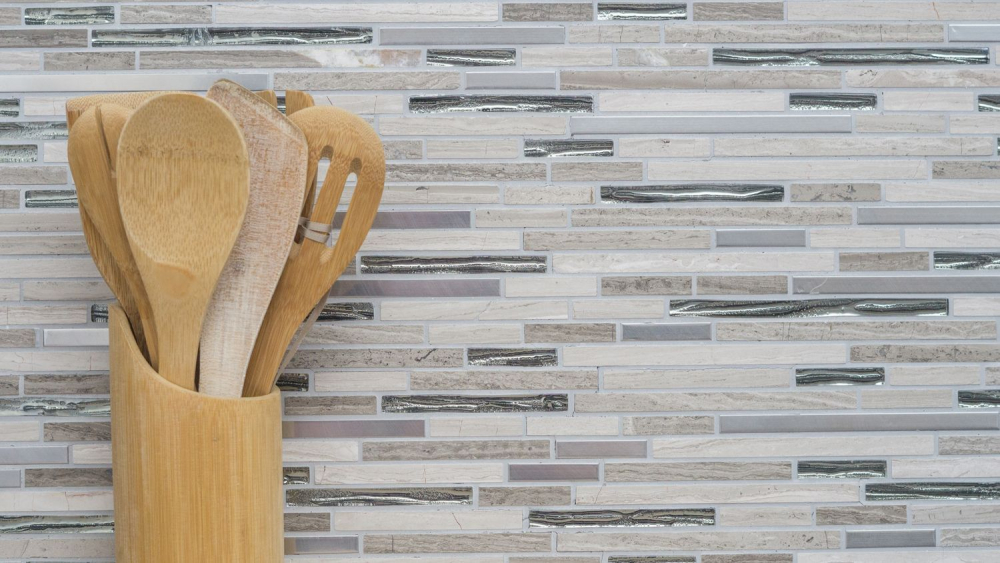 Mosaico de vidrio piedra natural varillas acero inoxidable marmol gris blanco gris claro plata revestimiento pared WC Bano - 86-SV85 - Kopie
