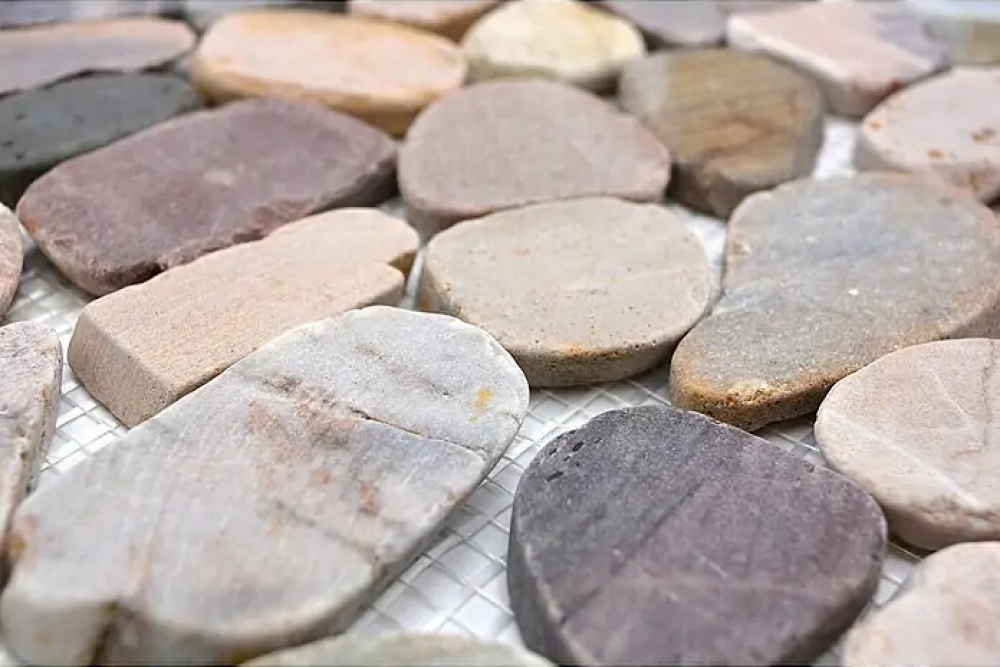 Mosaico guijarro corte mezcla beige gris rojo fluor guijarro aspecto guijarro mate